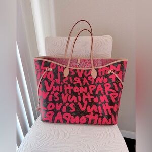 Sold💕Authentic Neverfull gm limited graffiti neon pink louis vuitton